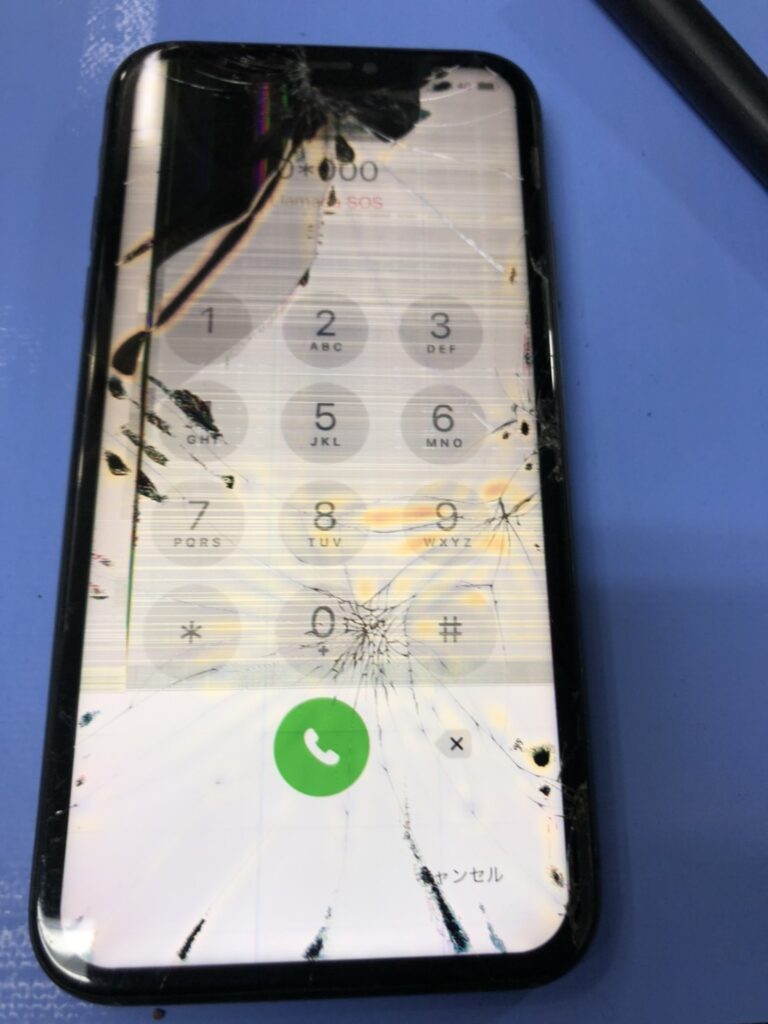 iPhone11 画面修理　北千住