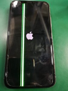 iPhoneX表示不良　スマホ修理屋フレンド北千住店