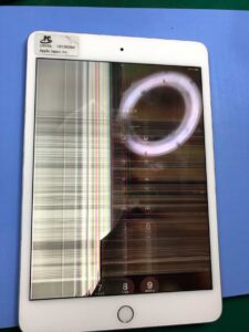 iPadmini5 液晶修理　北千住