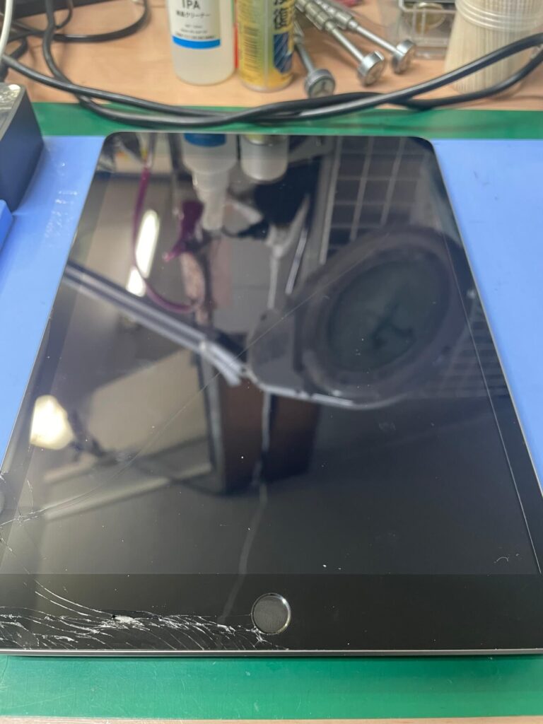 iPad7 ガラス割れ修理